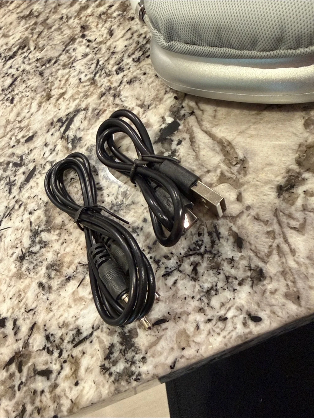 Silver Wireless Over-Ear Headphones - Brand